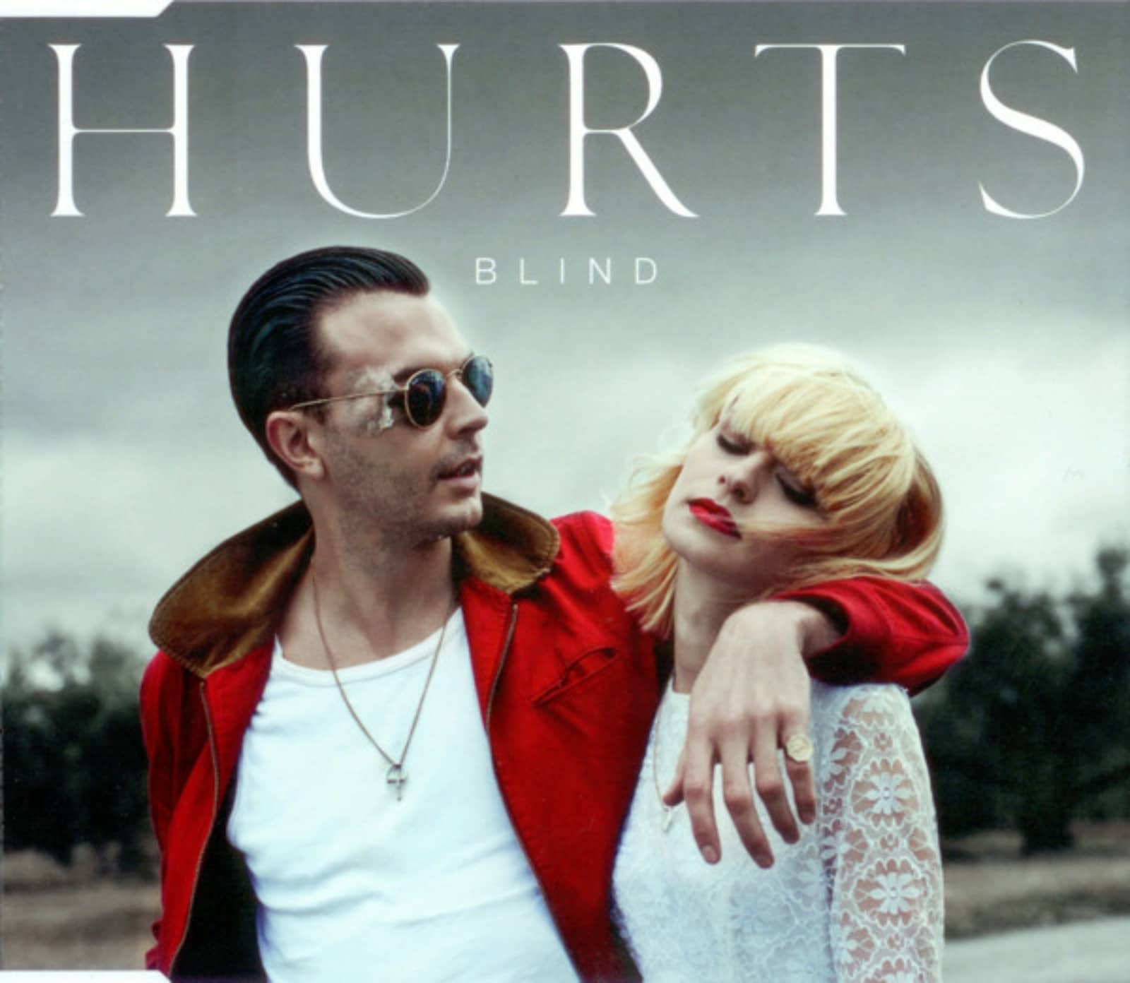 Музыка hurt. Группа hurts. Hurts Blind. Hurts обложки. Hurts группа 2010.