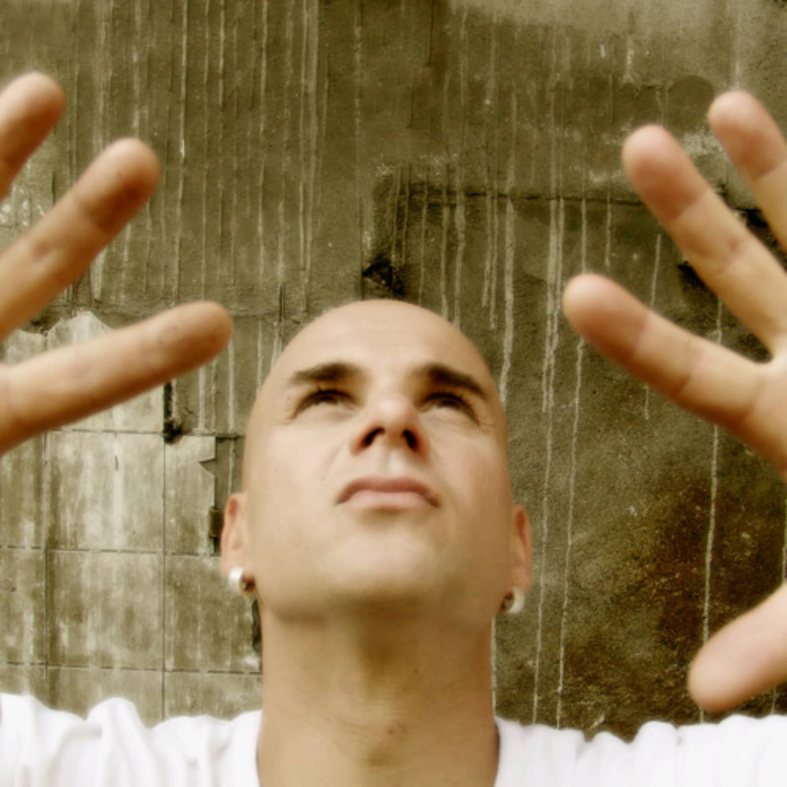 DJ Bomba — Crazy Pipe (Vocal Radio Edit)
