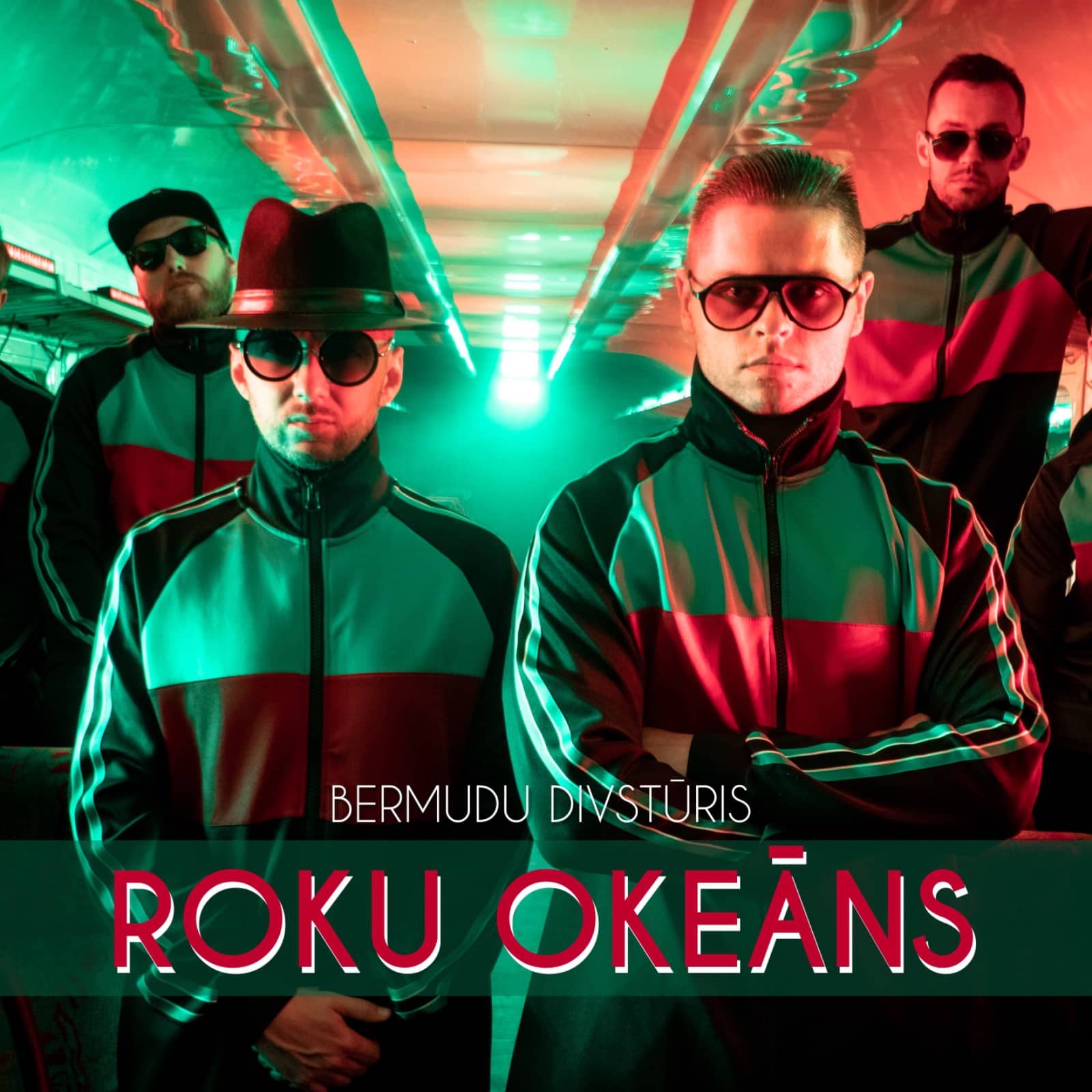 BERMUDU DIVSTŪRIS — Roku Okeāns