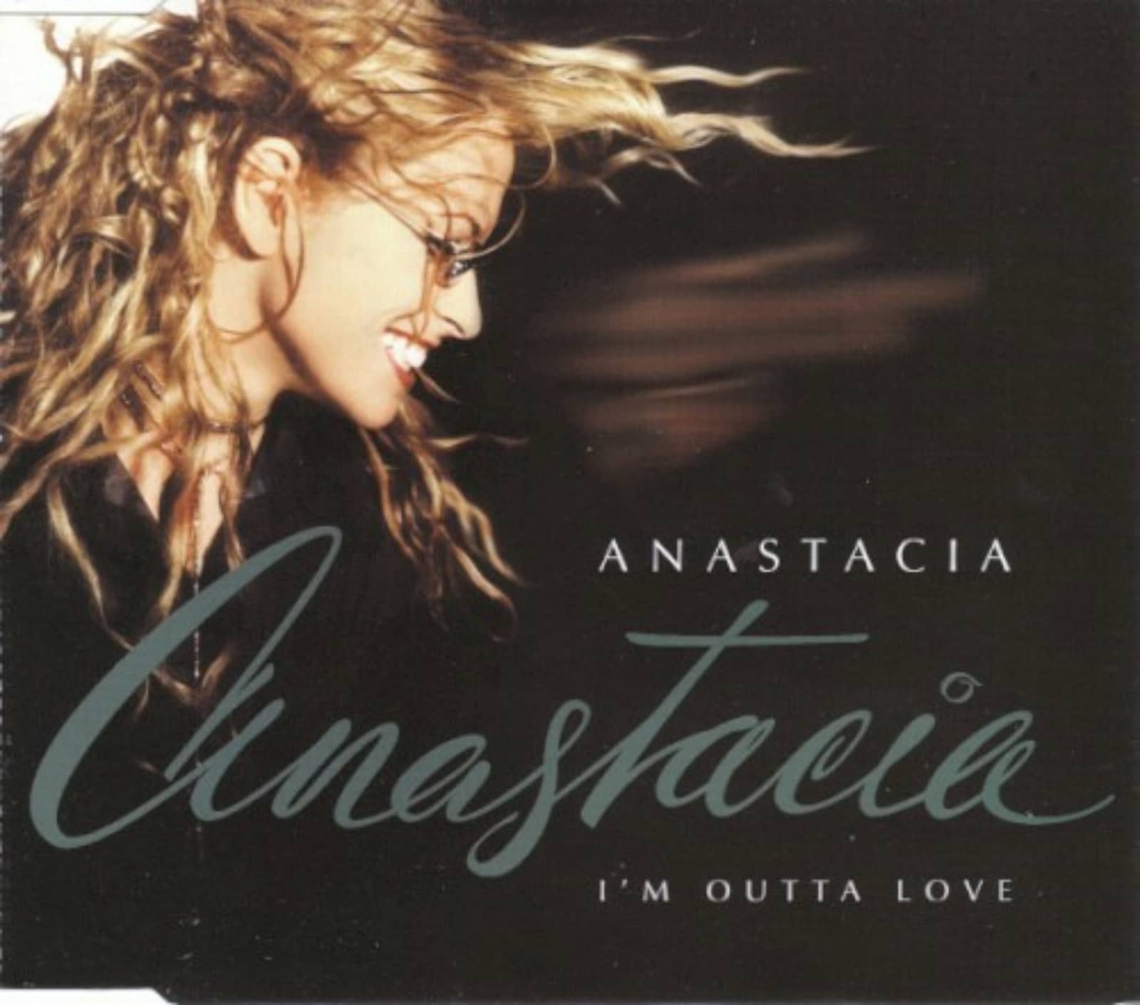 Flying outta luvv текст. Anastacia - i'm Outta Love. Anastacia "Heavy rotation". Анастейша альбомы. Joy i'm in Love обложка альбома.