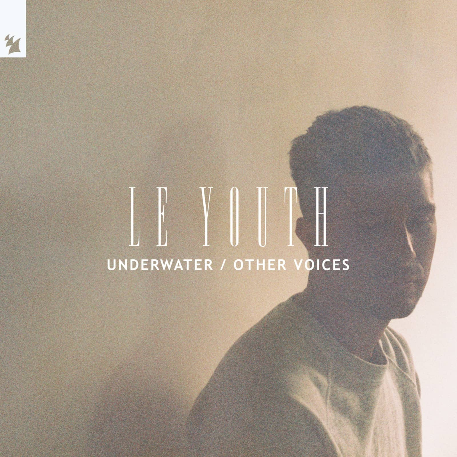 LE YOUTH — Underwater