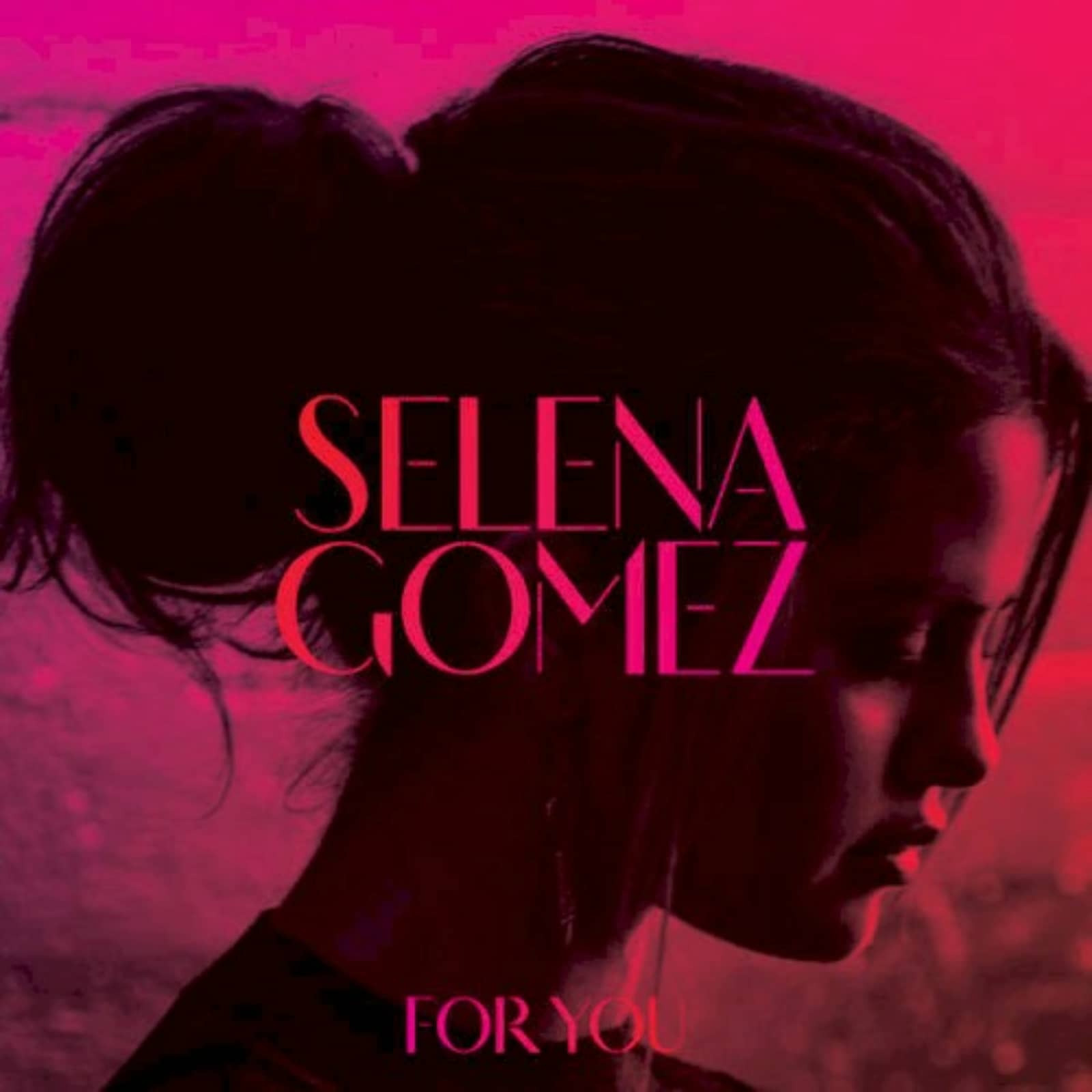 Tune: Selena Gomez & The Scene - Round & Round 