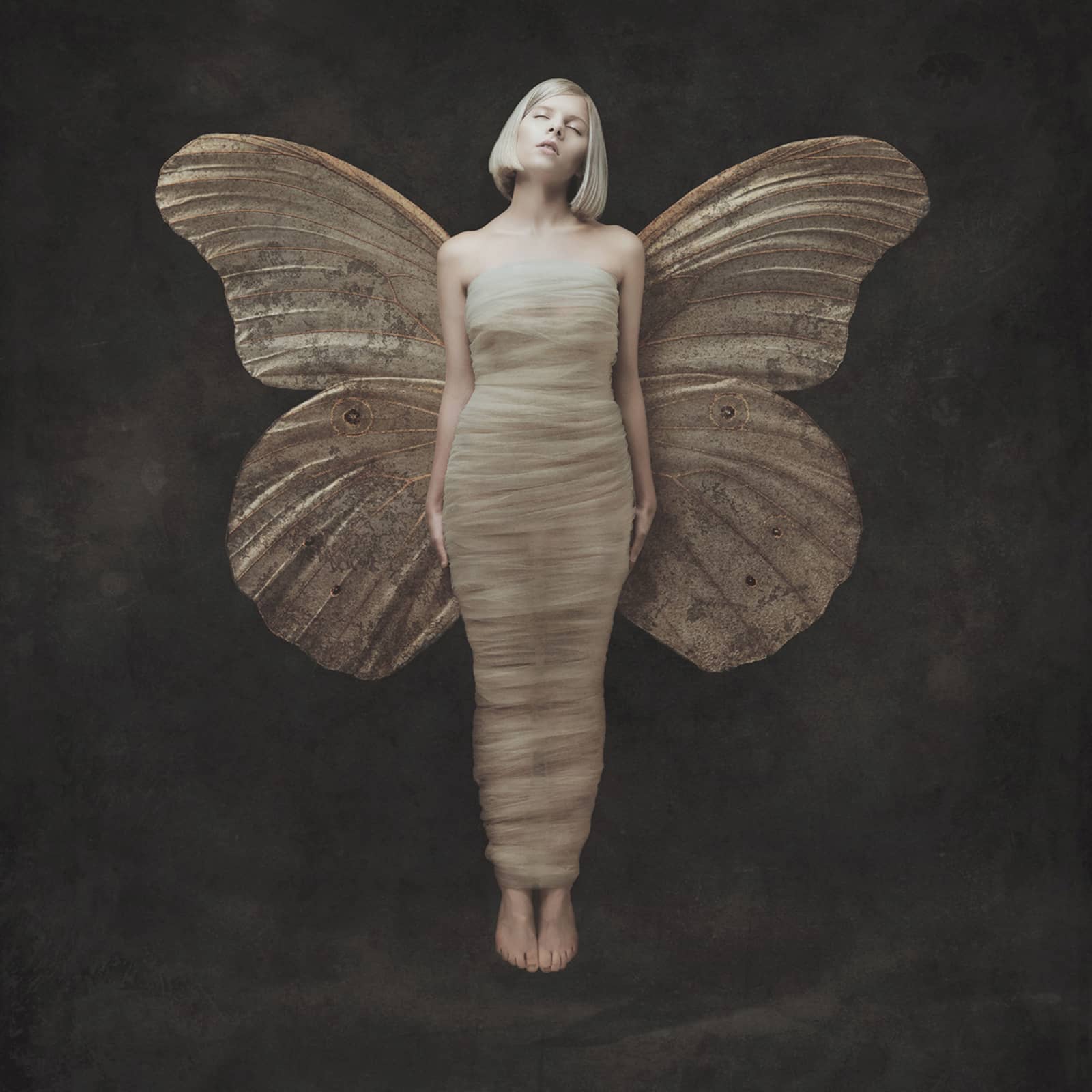 Aurora Aksnes — Runaway